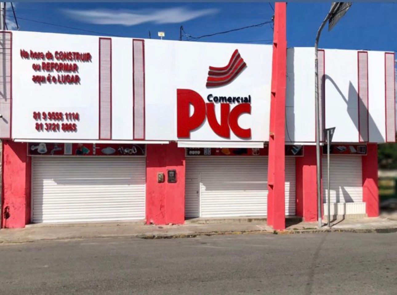 Fachada da loja Comercial PVC em Caruaru na Praça Pedro Victor, 03